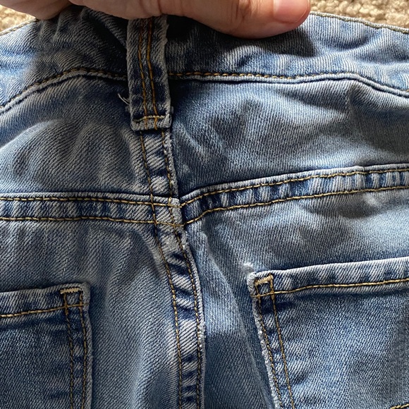 Women’s Arizona Jean Company Boot Cut Short Blue Jeans (Juniors) - Picture 16 of 16